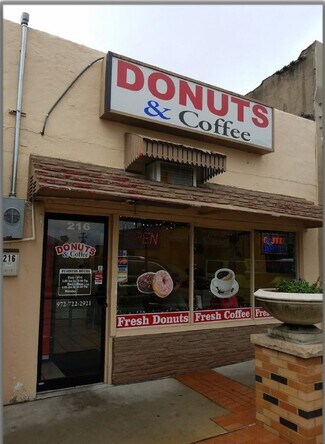 Plus de détails pour 216 E Rusk St, Rockwall, TX - Local commercial à louer