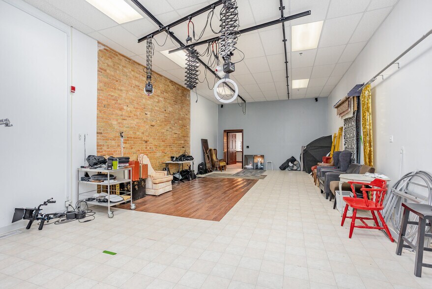 311-321 Center Ave, Bay City, MI à vendre - Photo de l’immeuble – Image 3 sur 21