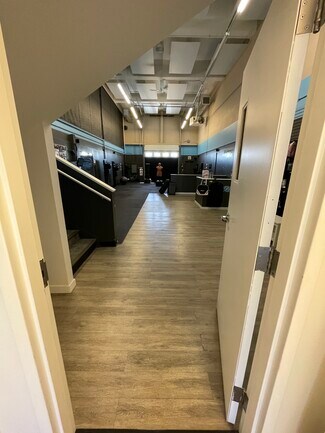Plus de détails pour 12110 40th St SE, Calgary, AB - Industriel/Logistique à vendre
