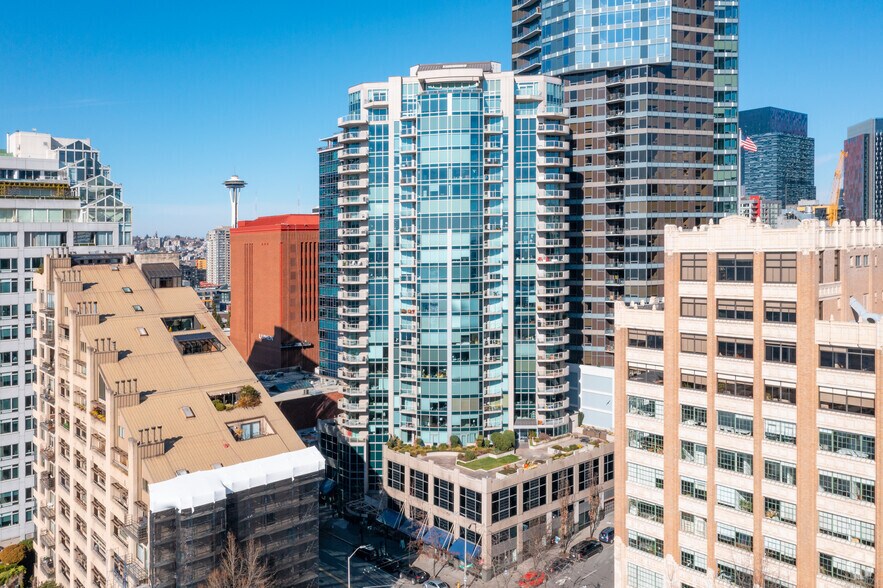 2000 1st Ave, Seattle, WA à vendre - Photo de l’immeuble – Image 1 sur 4