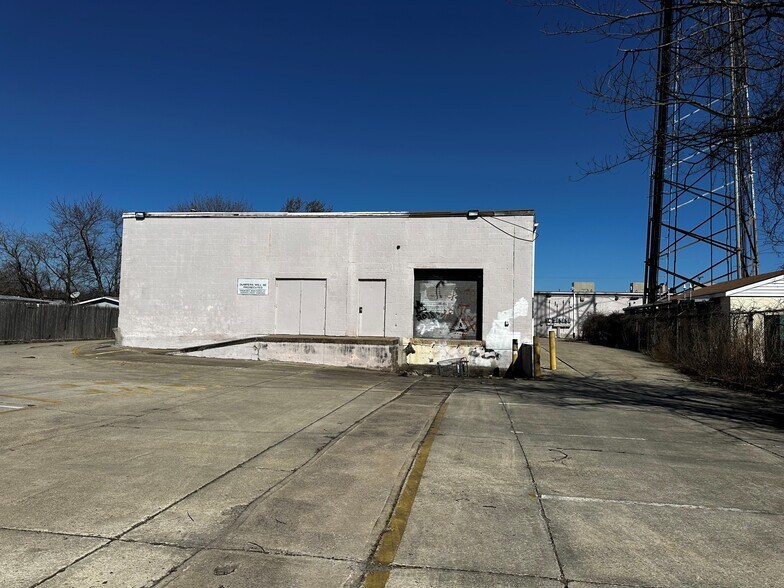 751 Route 37 W, Toms River, NJ à louer - Photo de l’immeuble – Image 3 sur 14