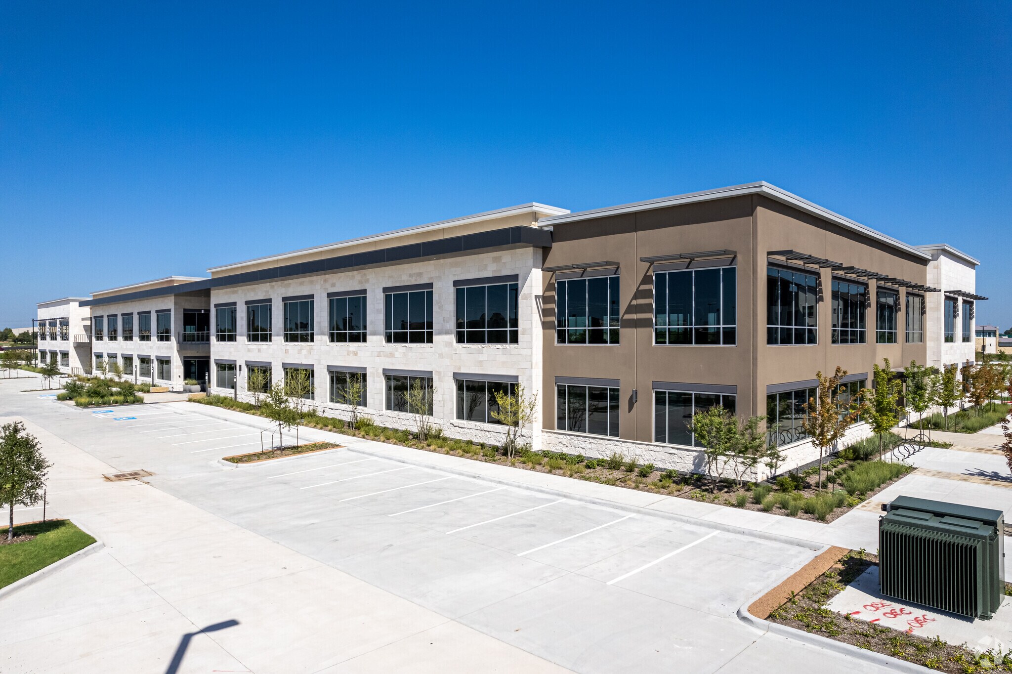 195 Murray Farm Dr, Fairview, TX à louer Photo principale– Image 1 sur 22