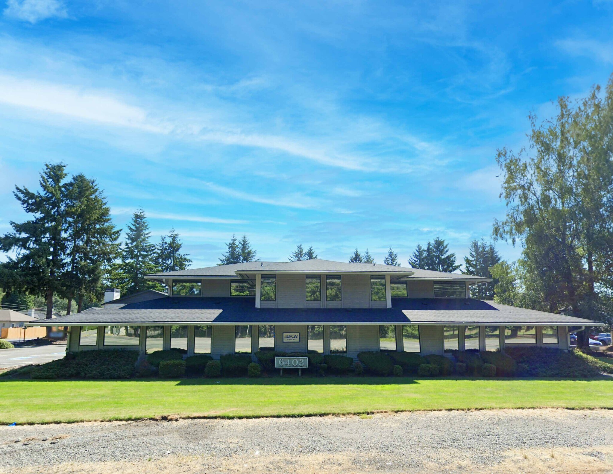 6403 Lakewood Dr W, Tacoma, WA à vendre Photo de l’immeuble– Image 1 sur 6