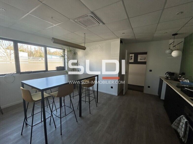 320 Rue De La Farnière, Gleizé à louer - Photo intérieure – Image 2 sur 5