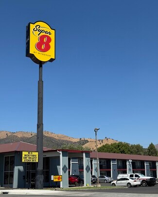 Plus de détails pour 136 Montague Rd, Yreka, CA - Hôtellerie à vendre