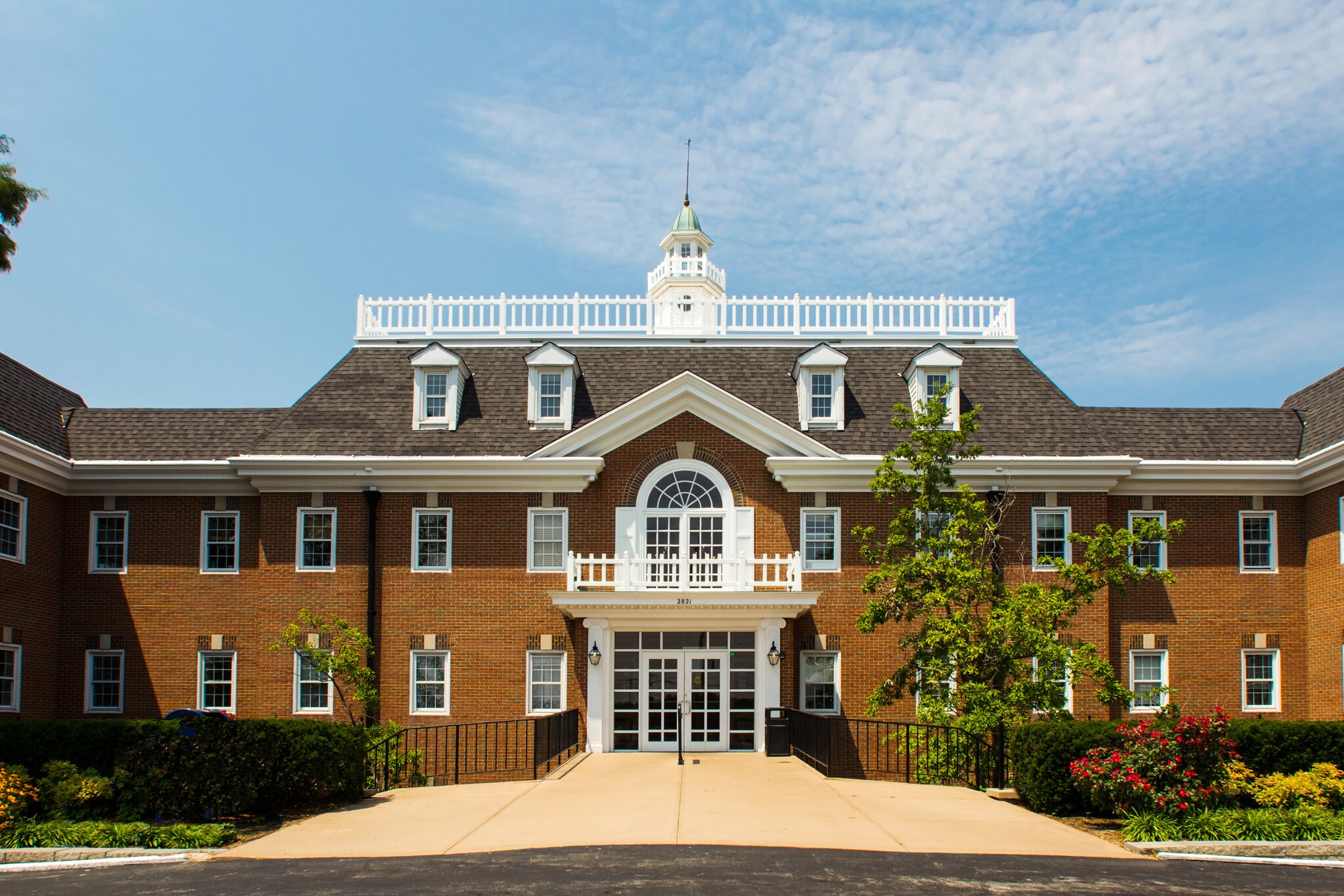 2821 N Ballas Rd, Town and Country, MO à louer Photo principale– Image 1 sur 19