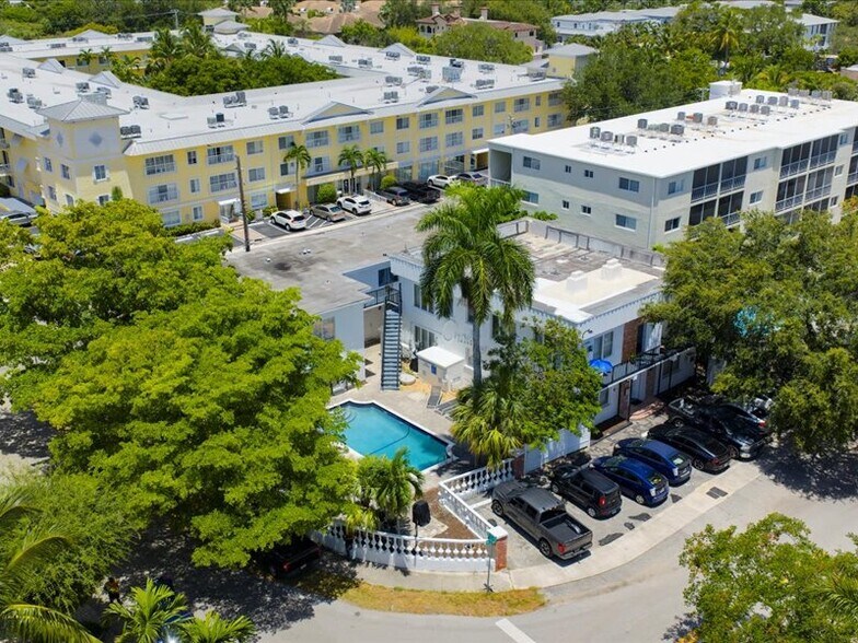 105 NE 16th Ter, Fort Lauderdale, FL à vendre - Photo de l’immeuble – Image 2 sur 26