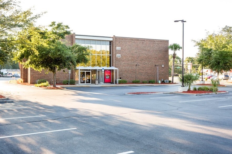 189 Eglin Pky NE, Fort Walton Beach, FL à louer - Photo de l’immeuble – Image 3 sur 9