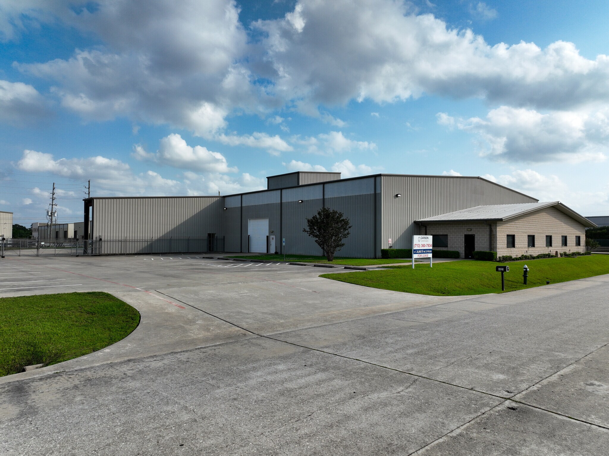 6823 Willowbrook Park Dr, Houston, TX à louer Photo de l’immeuble– Image 1 sur 7