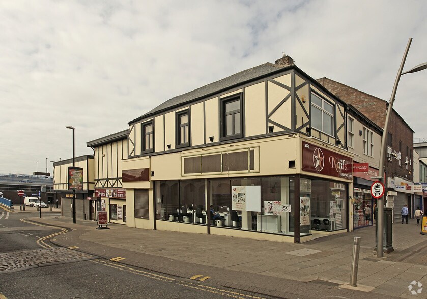 253 High St W, Sunderland à louer - Photo de l’immeuble – Image 3 sur 5