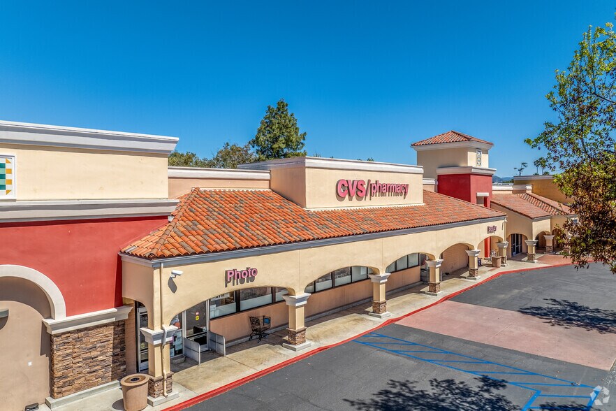 1-275 W Los Angeles Ave, Moorpark, CA à louer - Photo de l’immeuble – Image 3 sur 8