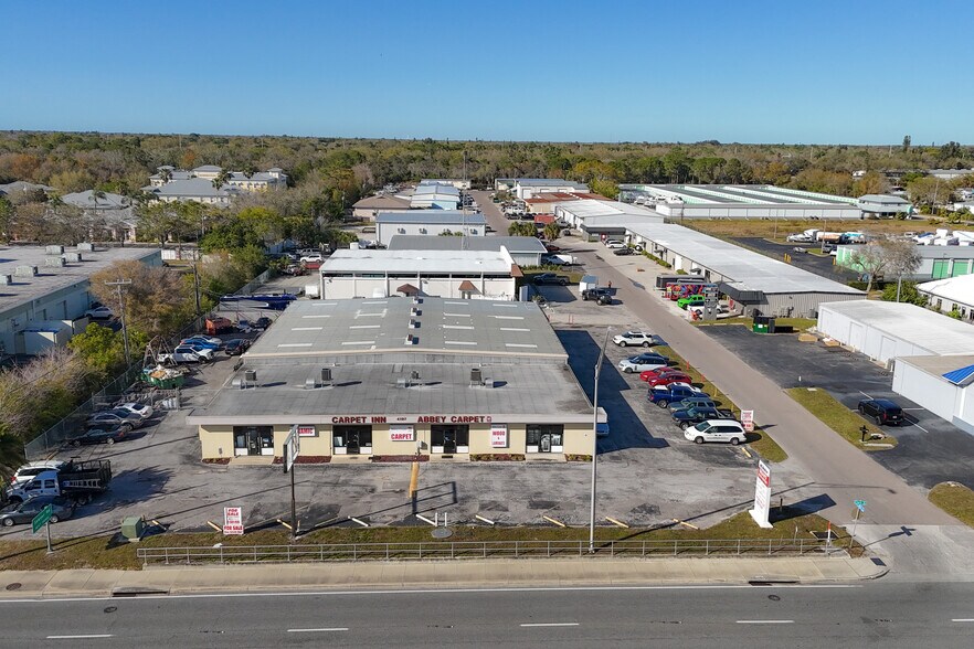 4107 Clark Rd, Sarasota, FL à vendre - Photo de l’immeuble – Image 2 sur 25