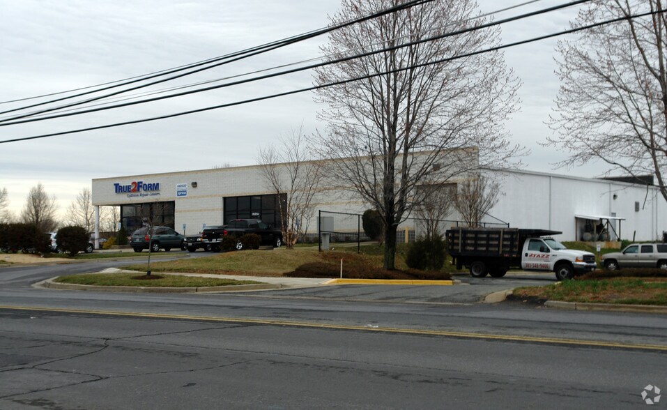 7631 Airpark Rd, Gaithersburg, MD à louer - Photo de l’immeuble – Image 3 sur 3