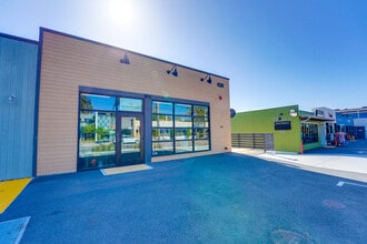 435-439 S Cedros Ave, Solana Beach, CA à louer Photo de l’immeuble– Image 2 sur 4