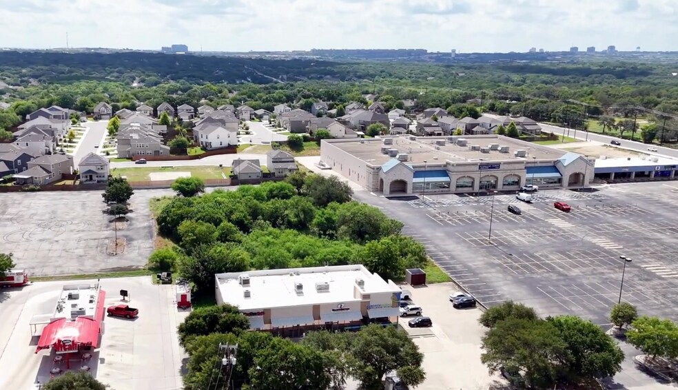 6423 Babcock Rd, San Antonio, TX à vendre - Photo de l’immeuble – Image 3 sur 4