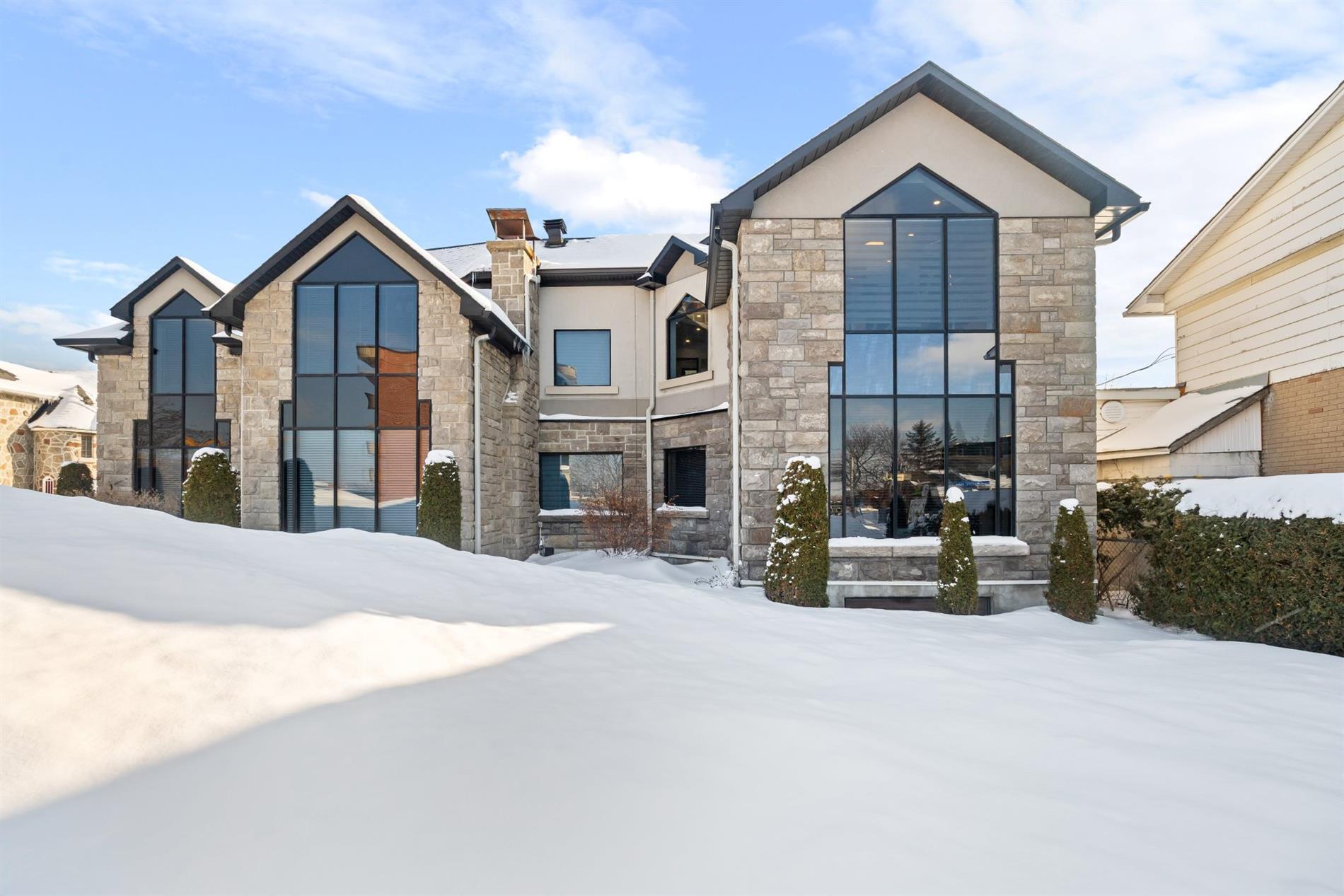 4150 Boul Saint-Martin O, Laval, QC à louer Photo de l’immeuble– Image 1 sur 8