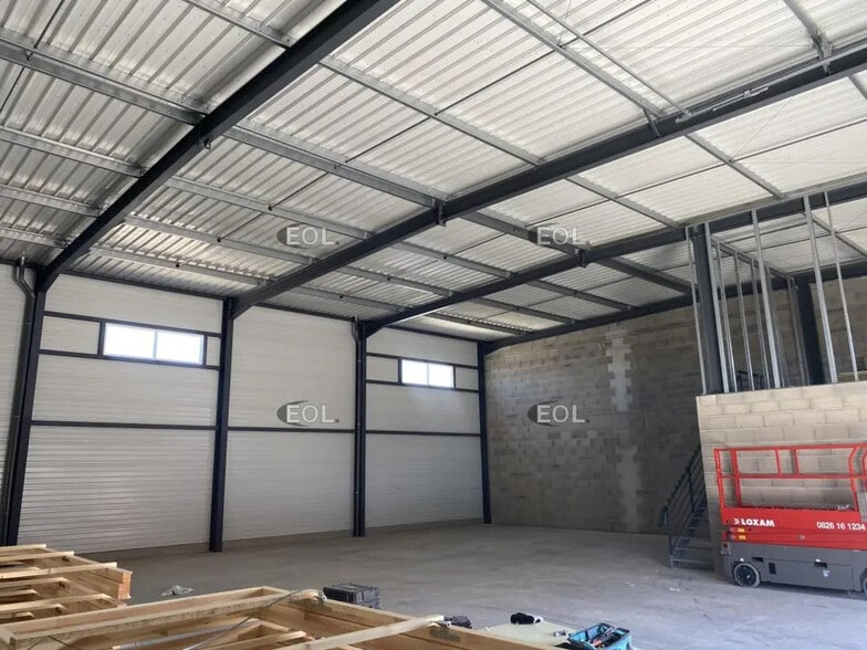 Industriel/Logistique dans Chassieu à louer - Photo intérieure – Image 3 sur 23