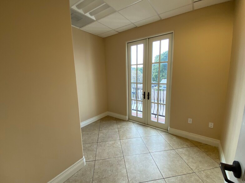 2754 Imperial Ave, San Diego, CA à vendre - Photo intérieure – Image 3 sur 9