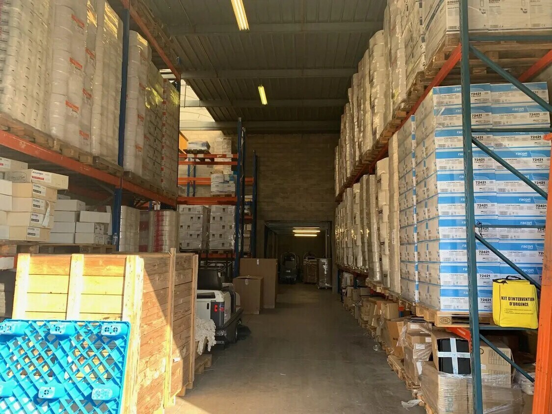 Local d’activités dans Bezons à louer Photo intérieure– Image 1 sur 5