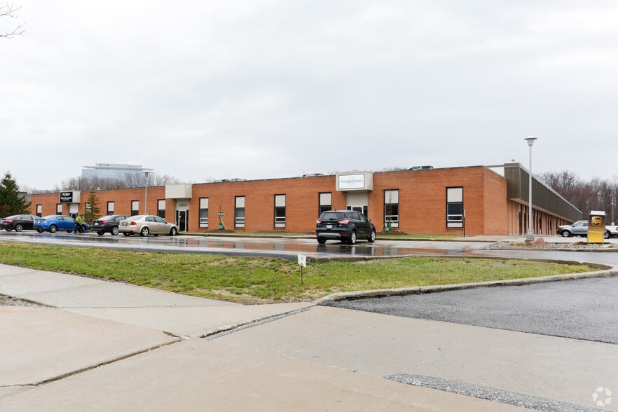 23600 Mercantile Rd, Beachwood, OH à louer - Photo de l’immeuble – Image 3 sur 4