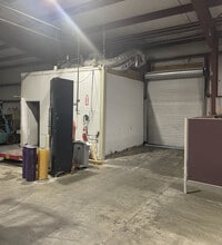 31 Richards Rd NE, White, GA à louer Photo intérieure– Image 2 sur 4