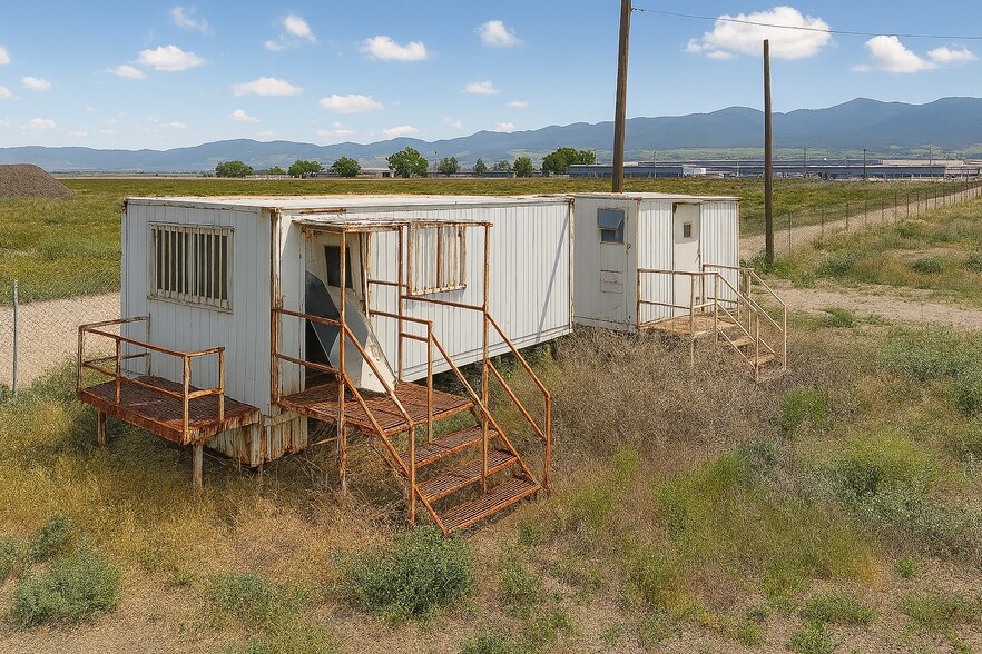 1410 Old River Rd, Bakersfield, CA à vendre - Photo de l’immeuble – Image 1 sur 8