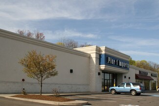 Plus de détails pour 2540 Vestal Pky E, Vestal Township, NY - Local commercial à louer