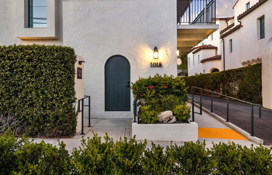 1018 Garden St, Santa Barbara, CA à vendre - Photo de l’immeuble – Image 2 sur 11