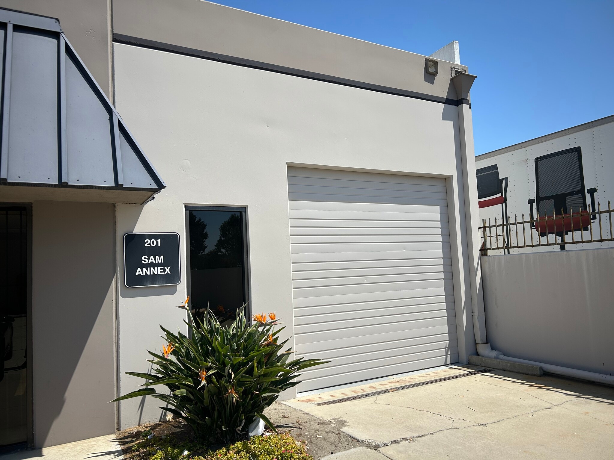 1815 W 205th St, Torrance, CA à louer Photo de l’immeuble– Image 1 sur 4