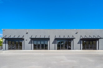 1930 N 30th Rd, Hollywood, FL à louer Photo de l’immeuble– Image 2 sur 14