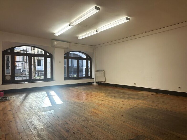Immeuble residentiel dans Lyon à vendre - Photo intérieure – Image 1 sur 6