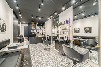 3903 Rue Saint-Denis, Montréal, QC à louer Photo de l’immeuble– Image 1 sur 5