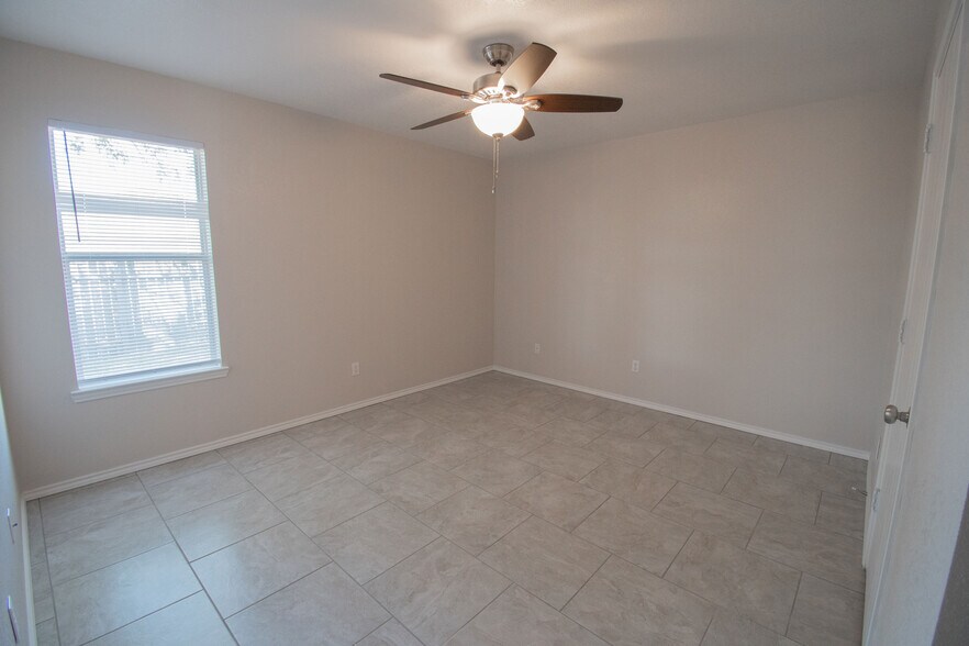 800 James Loop, Killeen, TX à vendre - Photo intérieure – Image 2 sur 14