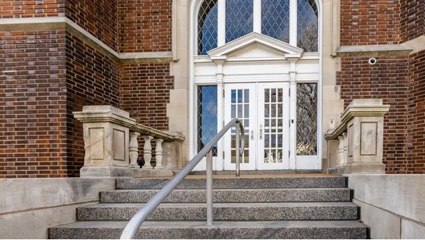 7135 Canterbury Ave, Saint Louis, MO à vendre - Photo de l’immeuble – Image 2 sur 20