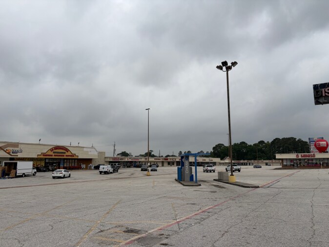 2560 E FM 1960 Rd, Houston, TX à louer - Photo de l’immeuble – Image 2 sur 10
