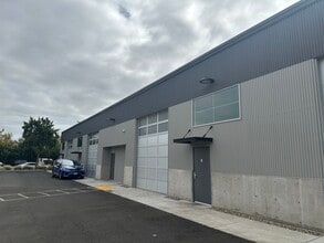 614 Cantrill Dr, Davis, CA à louer Photo intérieure– Image 2 sur 8