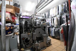 Plus de détails pour Local commercial à louer