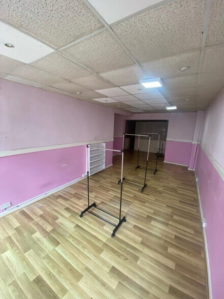 11 Mill St, Brierley Hill à louer - Photo de l’immeuble – Image 2 sur 9