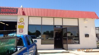 Plus de détails pour 700 S Cherry Ln, Fort Worth, TX - Local commercial à louer