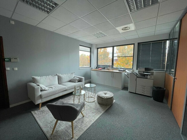 Plus de détails pour Bureau à vendre