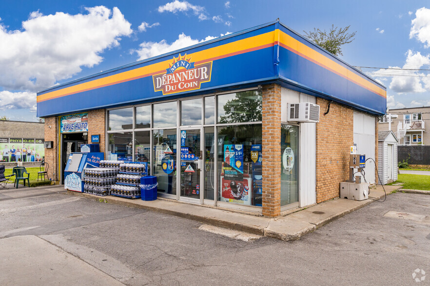 1716 Boul Des Laurentides, Laval, QC à vendre - Photo de l’immeuble – Image 1 sur 5