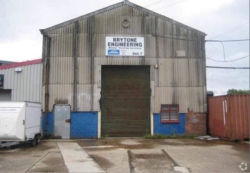 Dock Rd, Birkenhead à louer - Photo principale – Image 1 sur 5