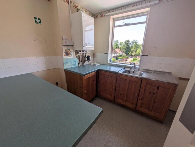 113-121 Goldsworth Rd, Woking à vendre - Photo de l’immeuble – Image 3 sur 8