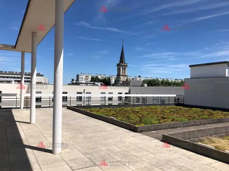Bureau dans Chalon-sur-Saône à louer - Photo de l’immeuble – Image 2 sur 6