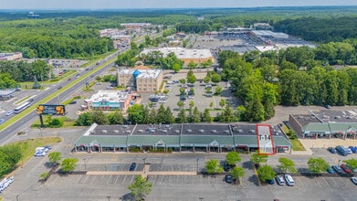 184 US Highway 9, Morganville, NJ à louer Photo intérieure– Image 2 sur 3