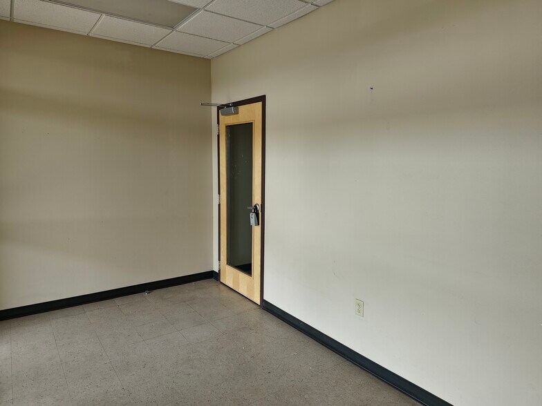 514 E Pershing Ave, Riverton, WY à louer - Photo de l’immeuble – Image 3 sur 13