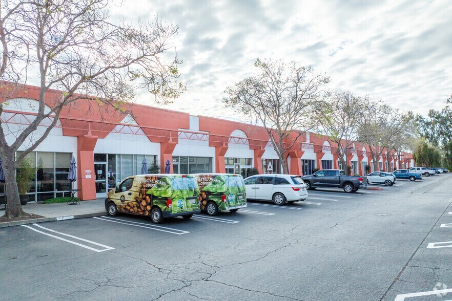 3566 Higuera St S, San Luis Obispo, CA à louer - Photo de l’immeuble – Image 3 sur 4