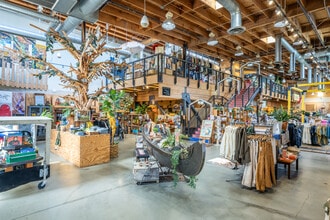 2937 Bristol St, Costa Mesa, CA à louer Numérisation 3D Matterport– Image 1 sur 11