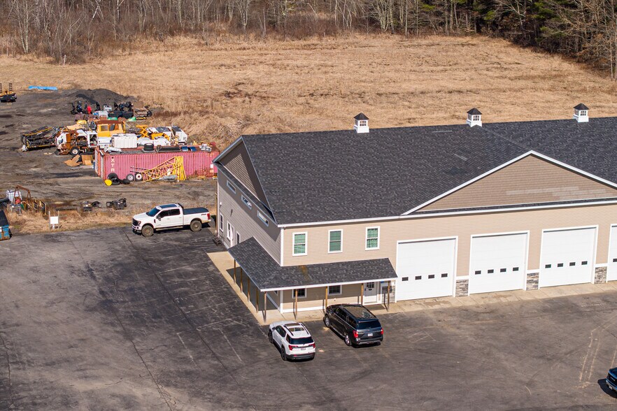 381 Portland St, Berwick, ME à louer - Photo de l’immeuble – Image 3 sur 20