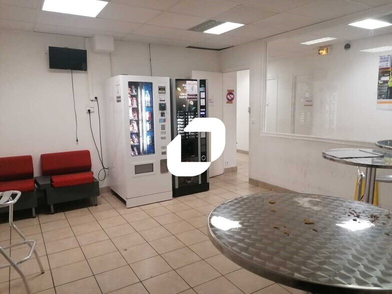 11 Rue Guy Moquet, Argenteuil à louer - Photo de l’immeuble – Image 3 sur 10